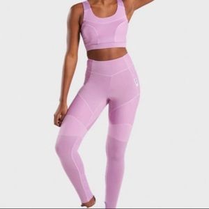 GYMSHARK. NWT. pink true texture leggings tights